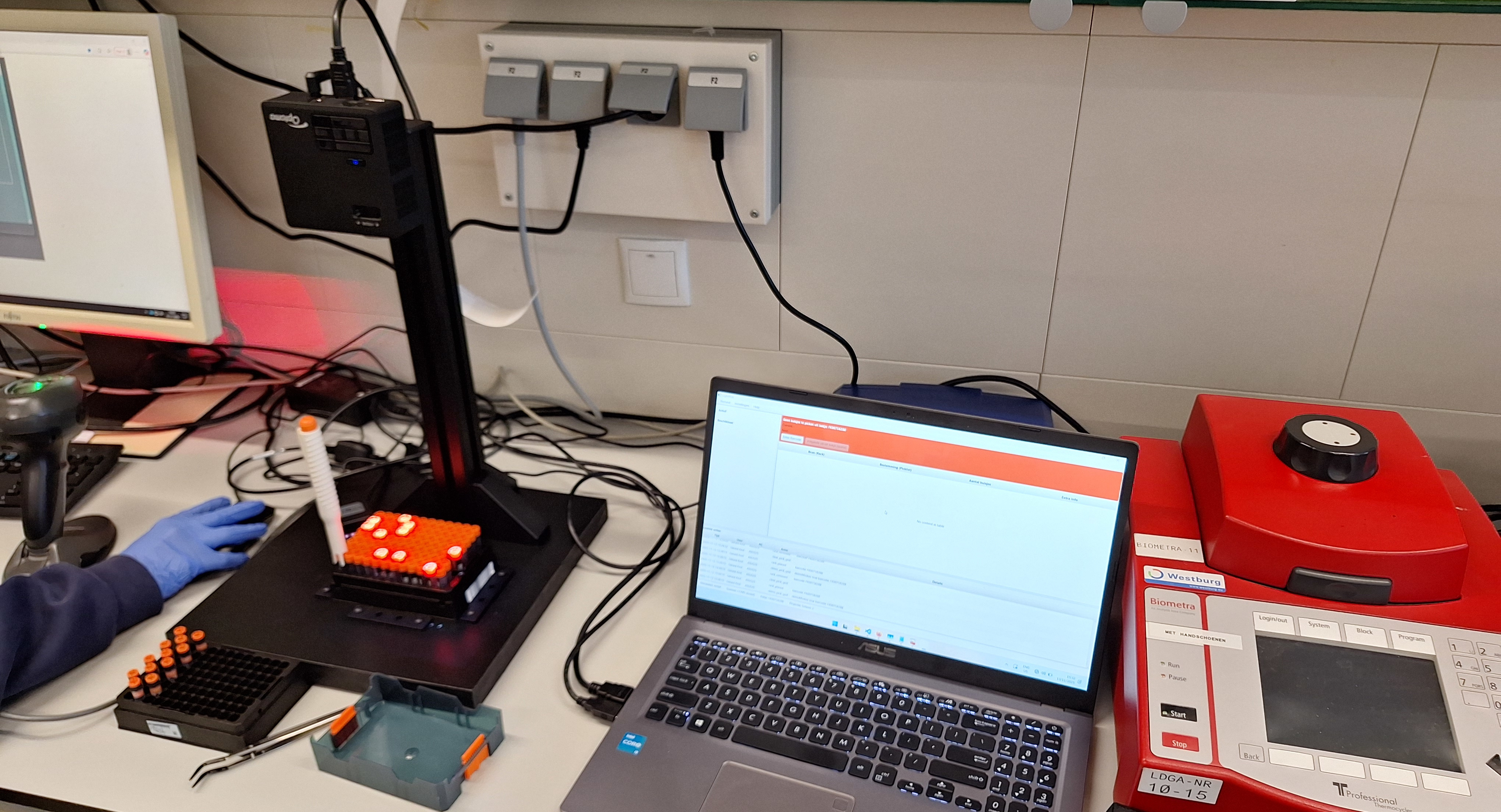 LightPick tube picking system – Leiden NL – alternative to Ziath Mohawk